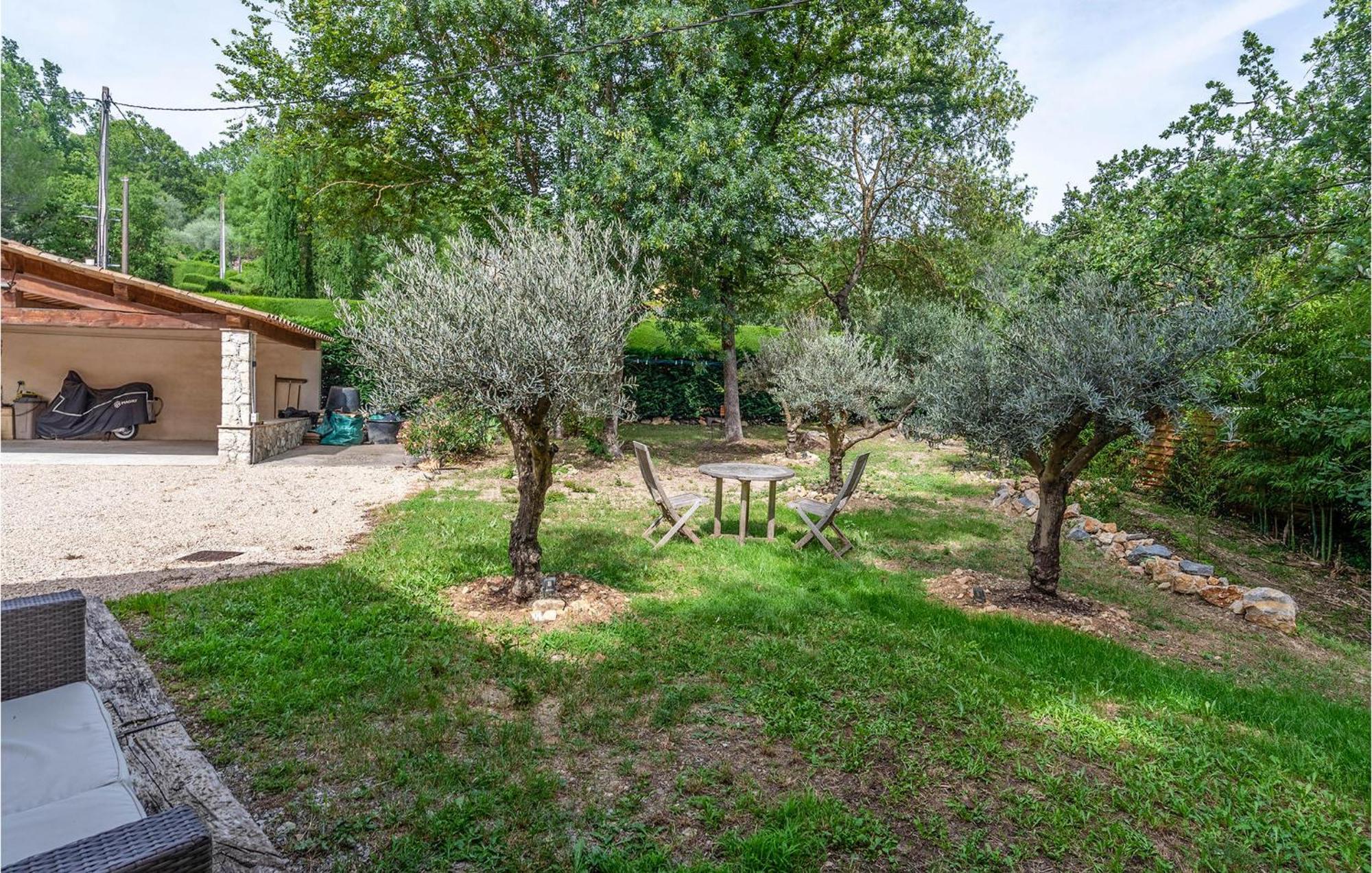 Villamombetti Montauroux Extérieur photo